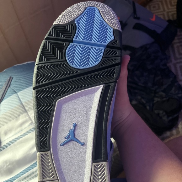 Jordan retro 4 university blue - Picture 8 of 11